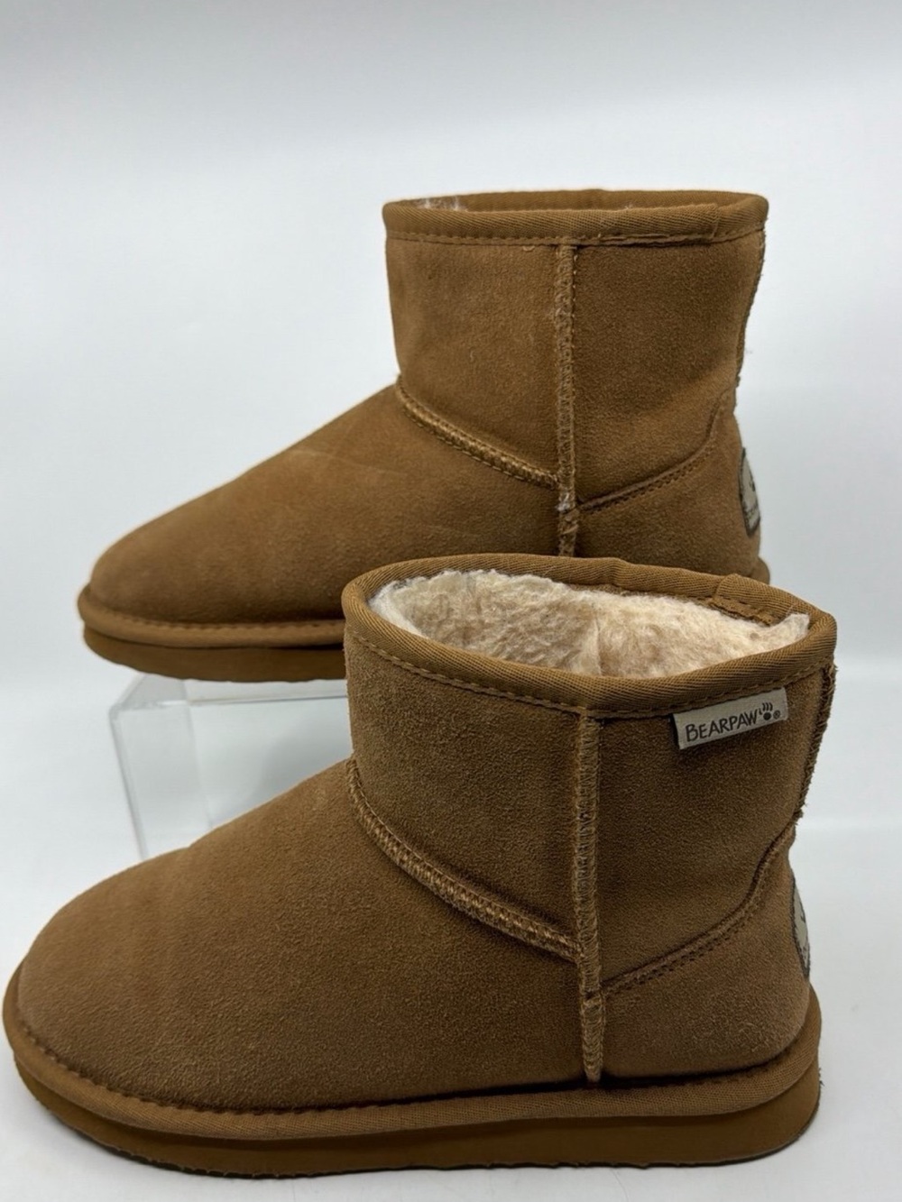 Bearpaw Julie Ankle Boots
Chestnut Brown Cow Suede Sz 9